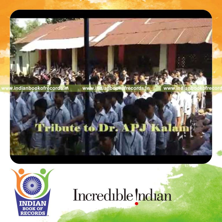 children taking cyber pledge simultaneously at single venue for Indian Book of Records