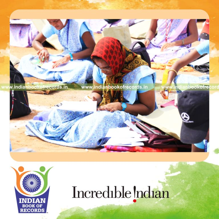 participants making office envelopes simultaneously for Indian Book of Records