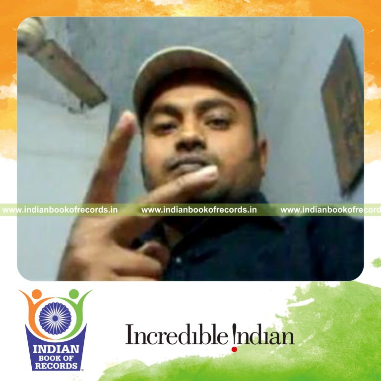 individual performing fastest three packet forward card rotation for record in Indian Book of Records