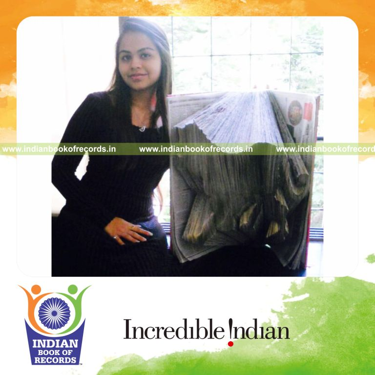 folded book sculpture of tiger created in limited time for Indian Book of Records