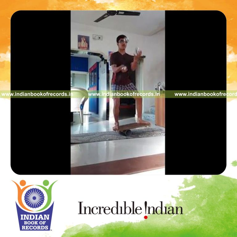 individual juggling three balls on balancing board with maximum catches for Indian Book of Records