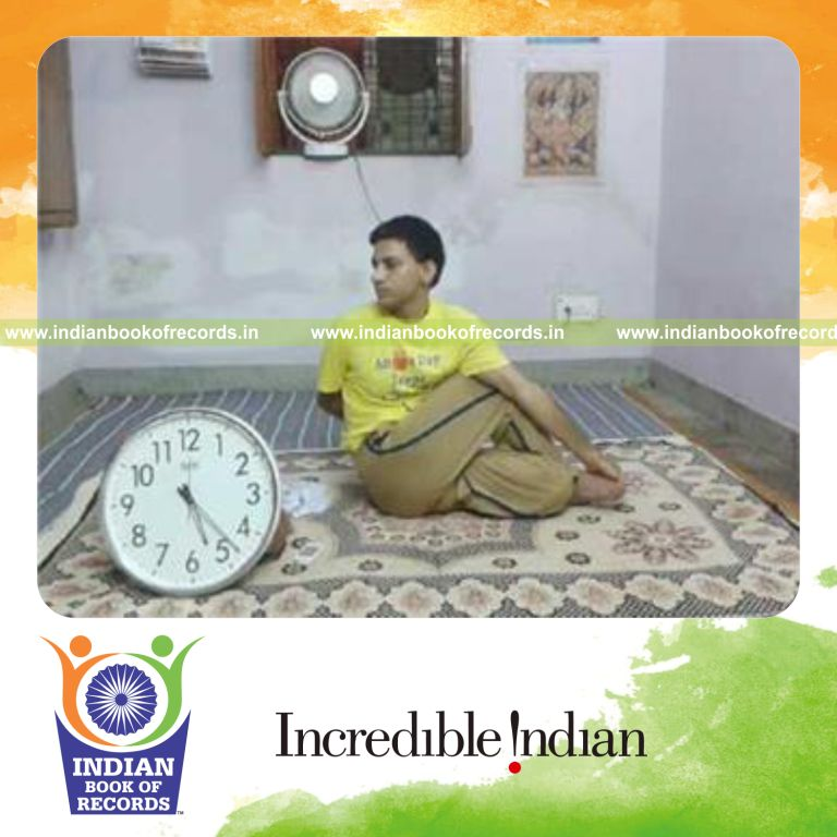 individual holding machendrasana yoga pose for longest time for record in Indian Book of Records