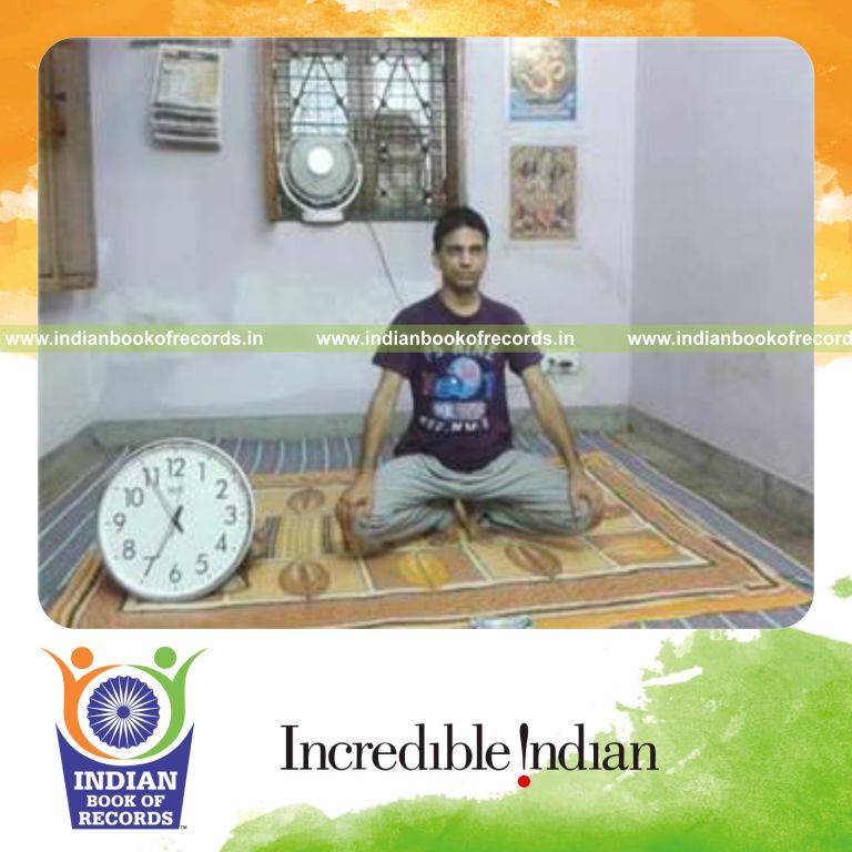 individual holding sitting pose on toes for longest duration for record in Indian Book of Records