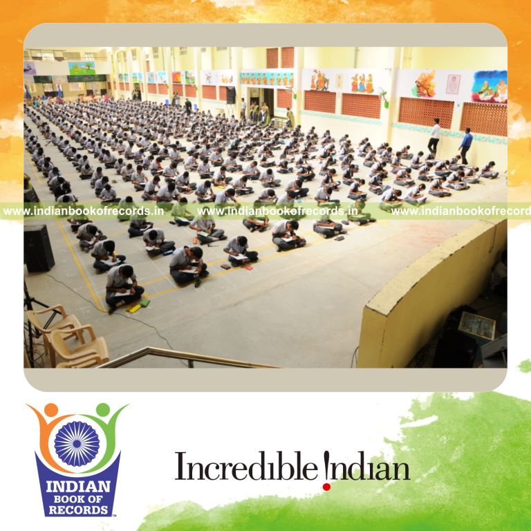 participants colouring maps simultaneously for Indian Book of Records