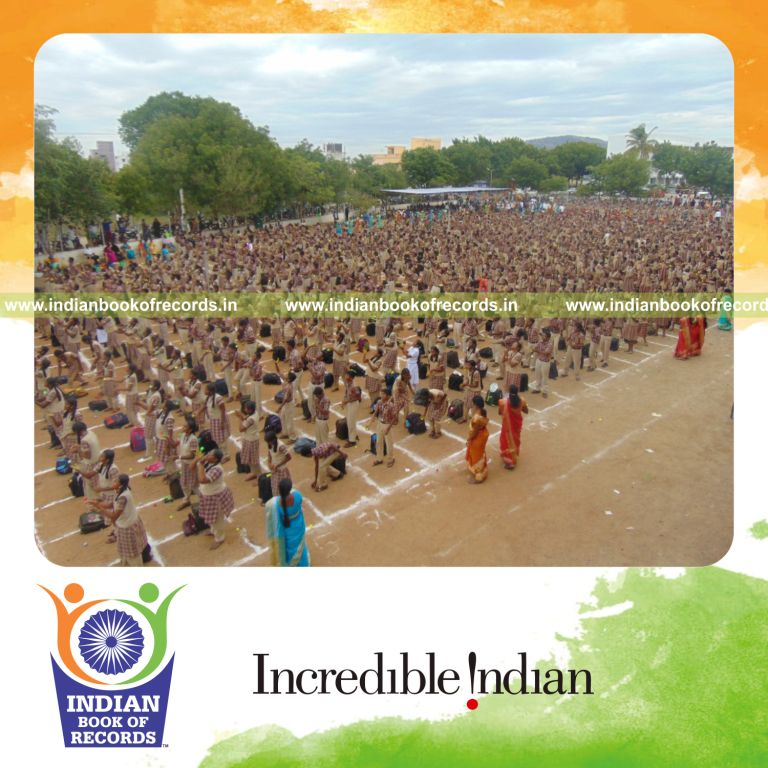 children playing catches with plastic balls simultaneously at single venue for Indian Book of Records
