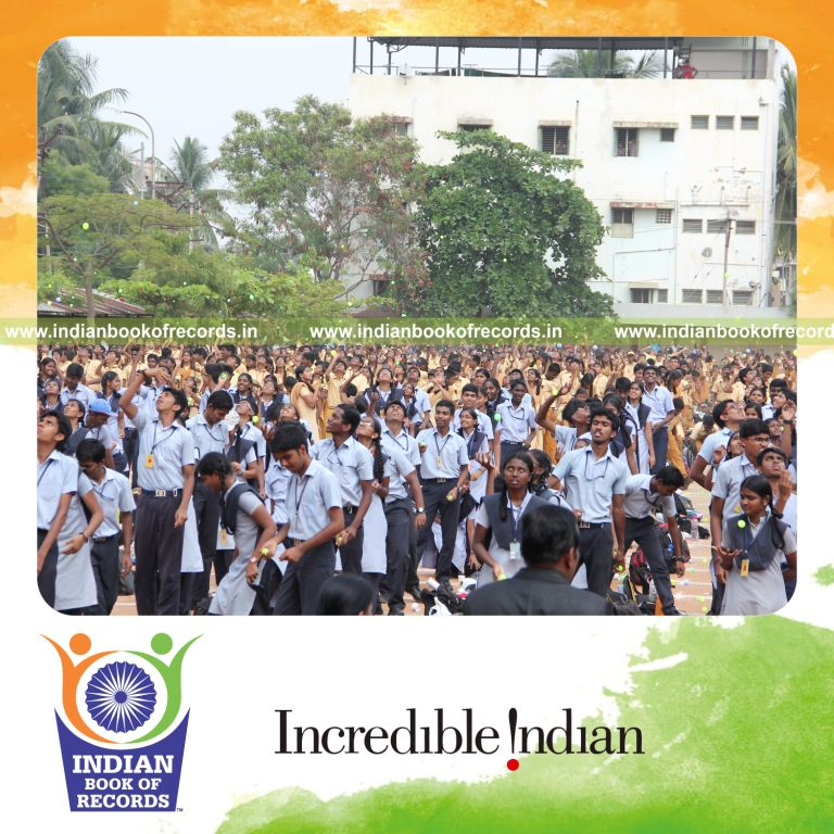 children playing with plastic balls simultaneously for Indian Book of Records