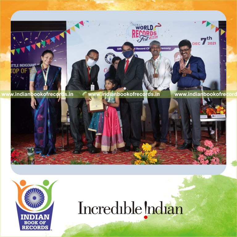 A participant linking multiple images to narrate a story using mnemonic techniques for Indian Book of Records