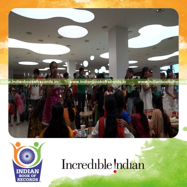 group of kids participating in flash mob at single venue for record in Indian Book of Records