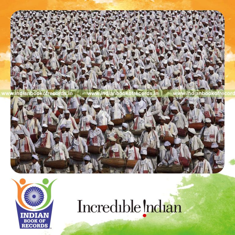group of people playing khol drum simultaneously at single venue for record in Indian Book of Records