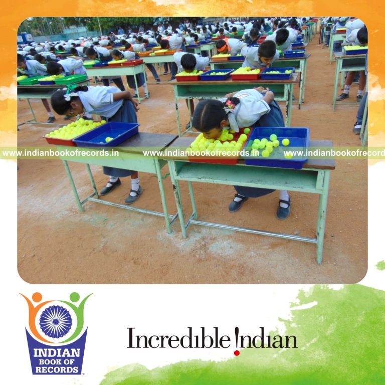 group performing ball bobbing simultaneously at single venue for Indian Book of Records