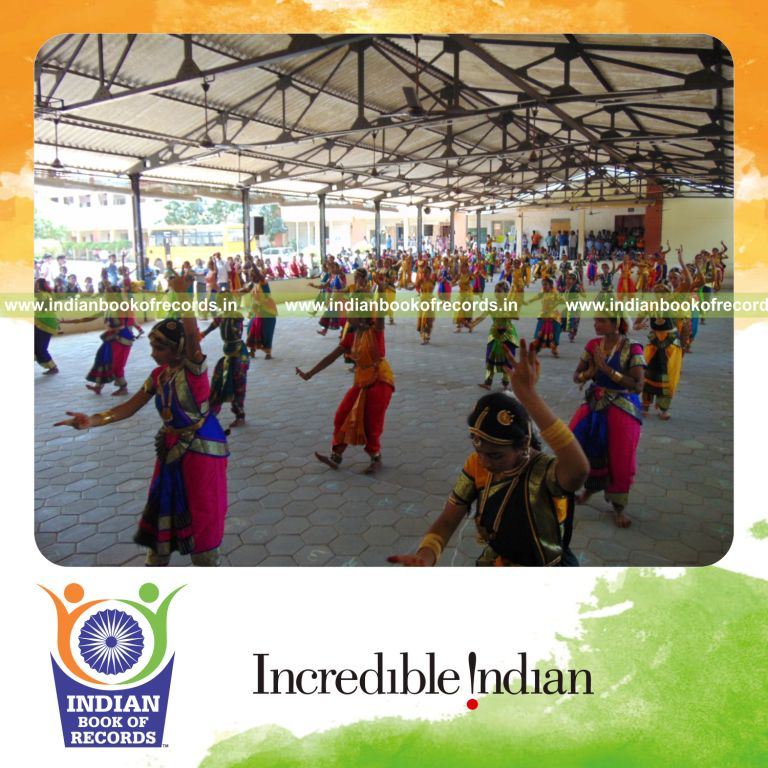 group performing classical dance simultaneously for two hours for Indian Book of Records