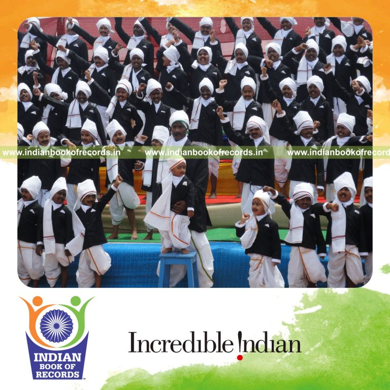 group of people dressed as bharathiyar simultaneously at single venue for record in Indian Book of Records