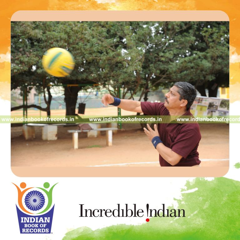male player performing rapid throw ball rallies in one minute for Indian Book of Records