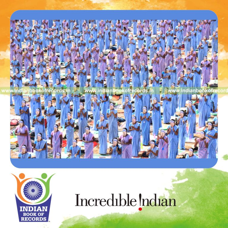people wearing mother teresa masks simultaneously for Indian Book of Records