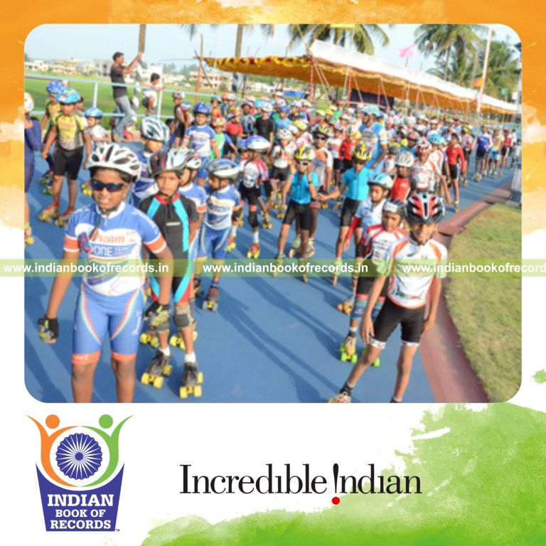 team performing relay skating marathon for long duration for Indian Book of Records