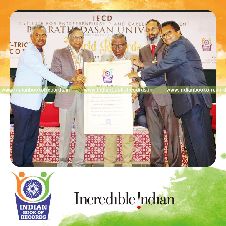 maximum school students enrolled in computer science skill development courses by a university record in Indian Book of Records